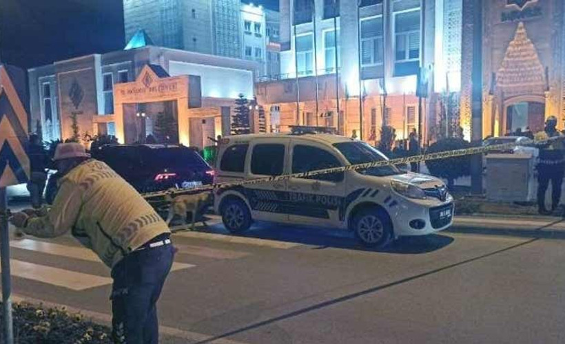 Osmaniye Belediye binasına silahlı saldırı: Başkanın odası hedef alındı