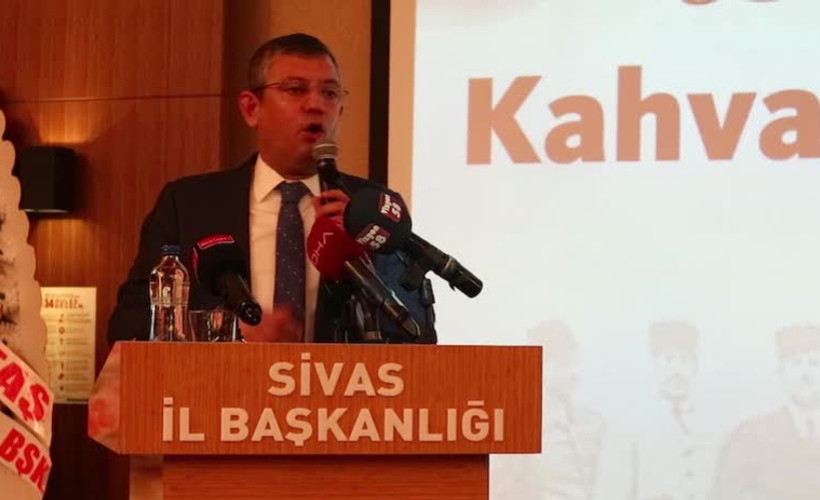 CHP'li Özel, Cumhurbaşkanı adaylığı için Kılıçdaroğlu'nu işaret etti