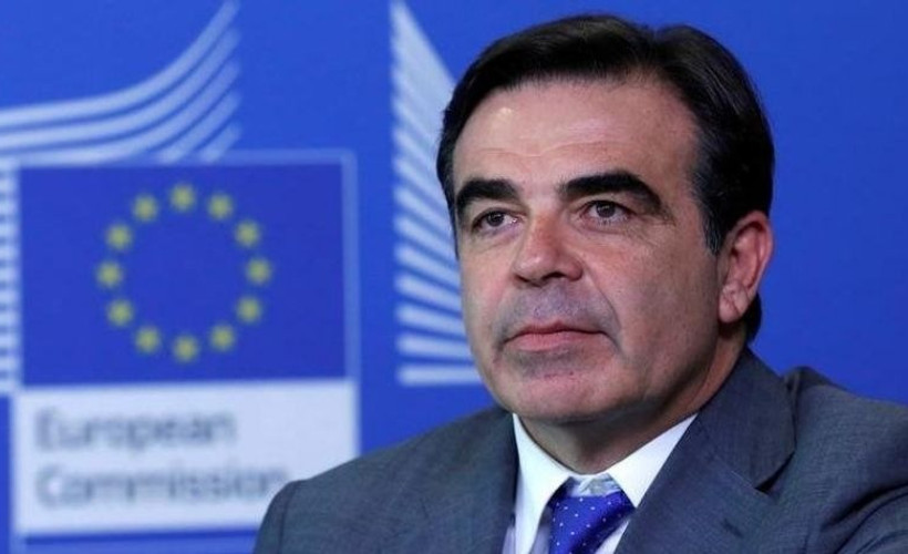 Avrupa Komisyonu Başkan Yardımcısı: Türkiye, Kıbrıs'a göçü engellerse kazanacağı çok şey var