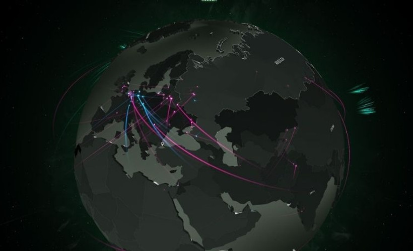Siber dünyada Rusya-Ukrayna savaşı: Resmi internet siteleri çöktü