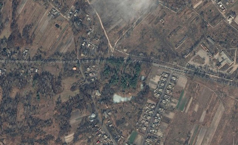 Kiev'e yaklaşan 5 kilometre uzunluğundaki Rus konvoy uzaydan görüntülendi