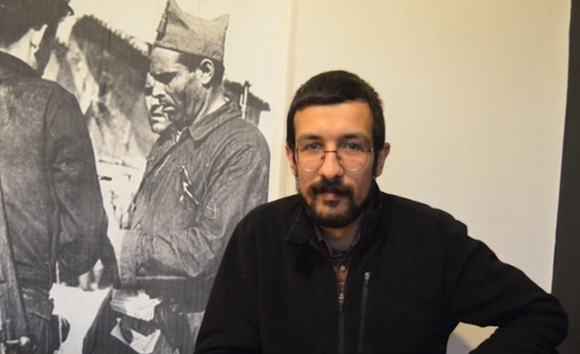 Parlak: Ukrayna’da çözüm Rojava’daki gibi öz örgütlemeden geçer