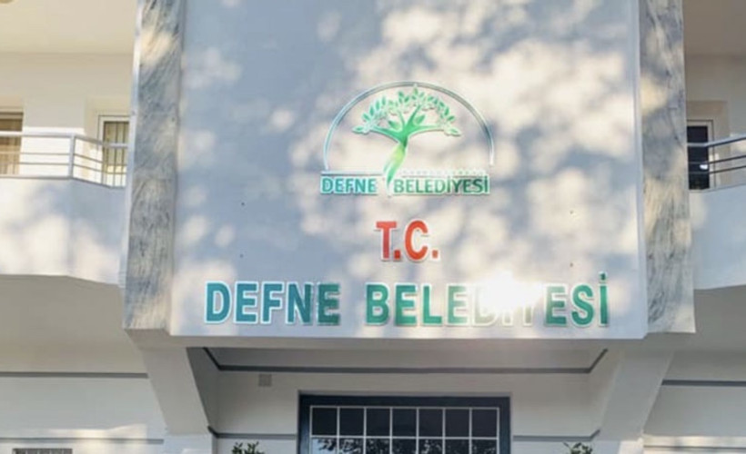 Hatay'da Defne Belediyesi'nin hesaplarına el konuldu