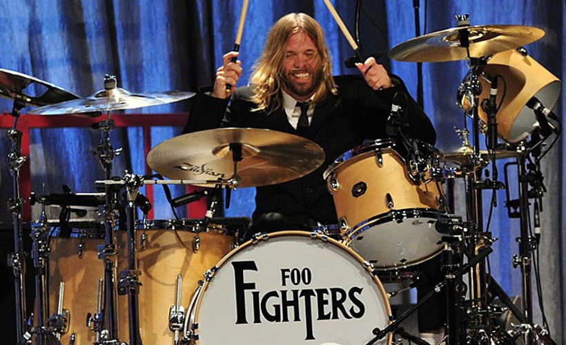 Foo Fighters’ın davulcusu Taylor Hawkins yaşamını yitirdi