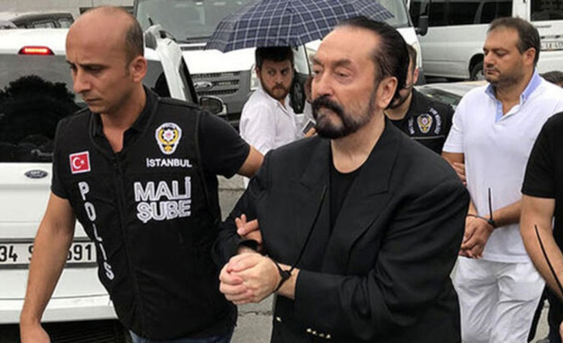 Adnan Oktar'ın avukatlarına operasyon