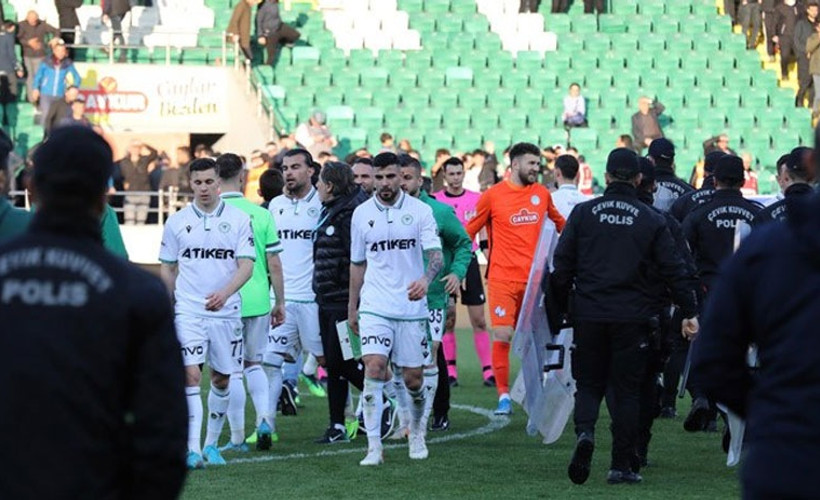 MHK Başkanı'nı istifaya davet eden Konyaspor, iki hakeme tepki gösterdi