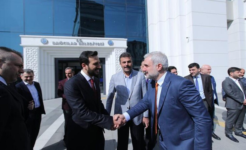 İstifa eden Çağırıcı yerine AKP'nin adayı Özdemir Bağcılar'ın yeni belediye başkanı oldu