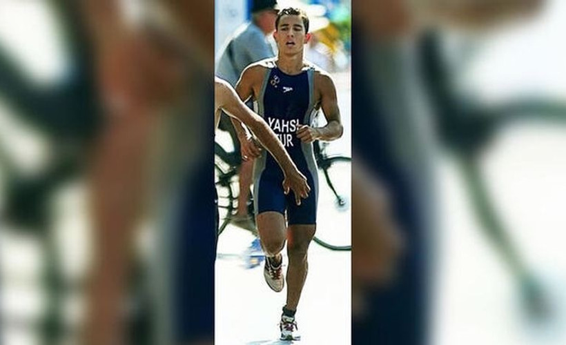 Milli triatlon sporcusu Ata Yahşi kazada hayatını kaybetti