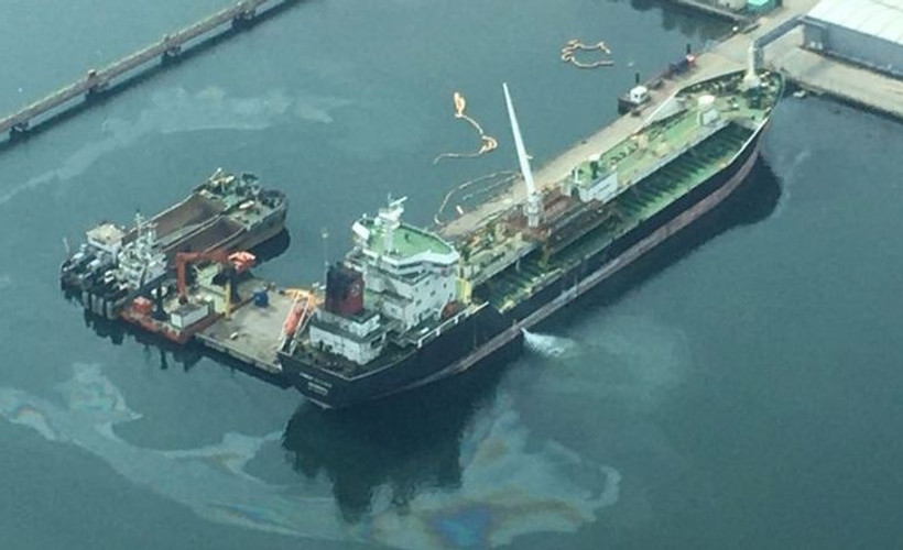 İzmit Körfezi'ni kirleten tanker gemiye 5 milyon 882 bin lira ceza