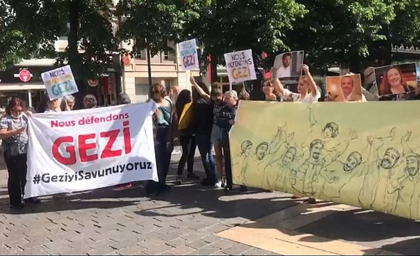 Paris’te Gezi Davası protestosu: Her yer Taksım her yer direniş