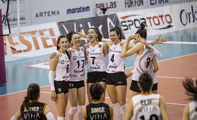 Eczacıbaşı Dynavit sezonu 3. tamamladı