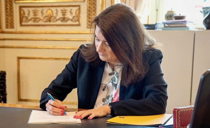 İsveç NATO'ya başvuru belgesini imzaladı