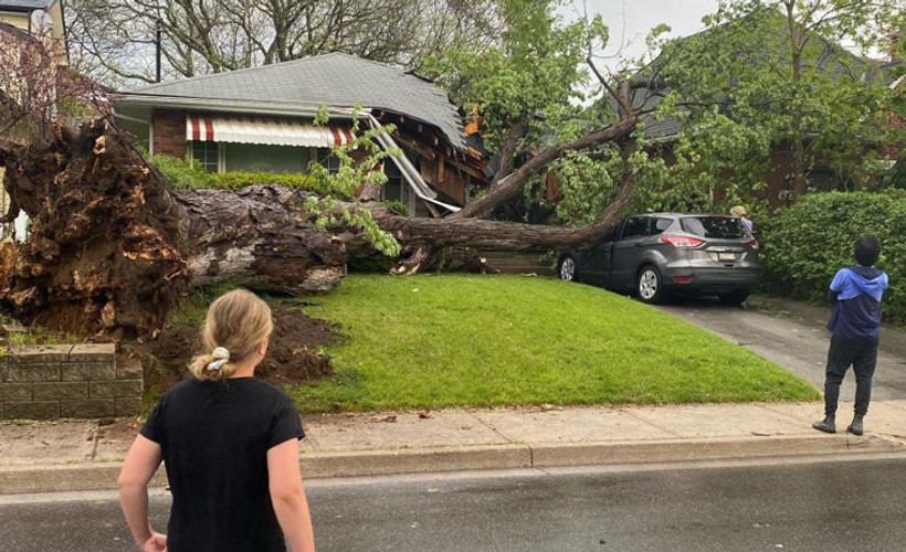 Kanada'da fırtına: 8 kişi hayatını kaybetti