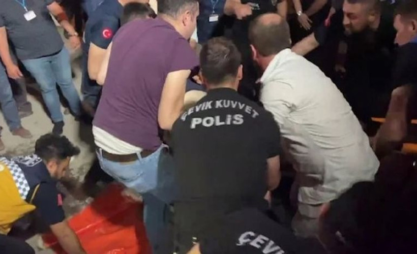 Cengiz Kurtoğlu'nun konserinde silahlı kavga: Seken kurşun 3 yaşındaki çocuğa isabet etti