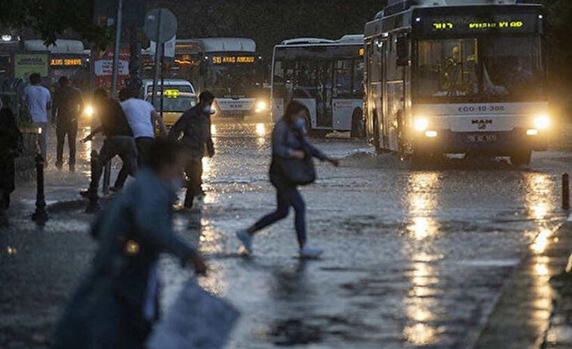 Meteoroloji'den Ankara çevresi için uyarı: Önümüzdeki 3 saat, gök gürültülü sağanak yağış olacak