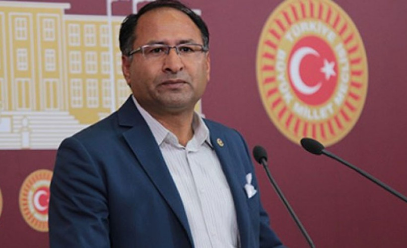 CHP'den Soylu'ya tepki: Vatandaşın salon tutacak parası yok, mahalledeki düğünü de polis basıyor