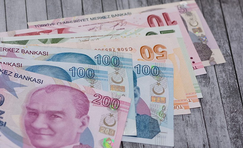 TL kazanımların bir kısmını geri verdi: BDDK'nın kredi hamlesiyle gerileyen dövizde son durum