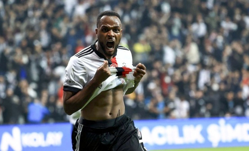 Beşiktaş'a veda eden Cyle Larin, Premier Lig'de forma giyecek