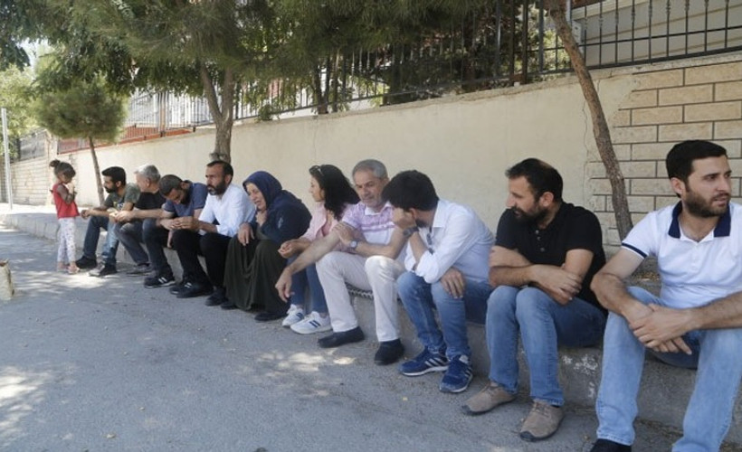 Adalet Nöbeti’ni sürdüren Şenyaşar ailesine bayram ziyaretleri: Adaletin yerini bulması gerekiyor