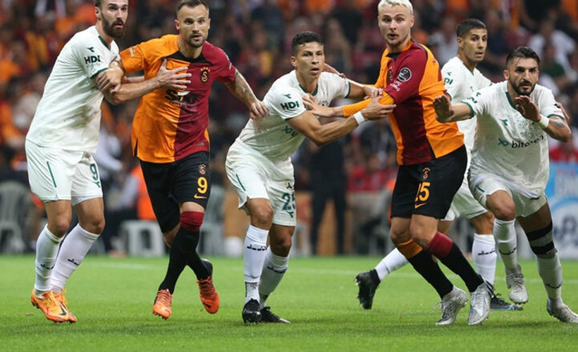 Galatasaray, ilk iç saha maçında tek golle mağlup oldu