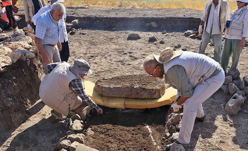Diyarbakır'daki kazılarda 3 sandık mezar daha bulundu