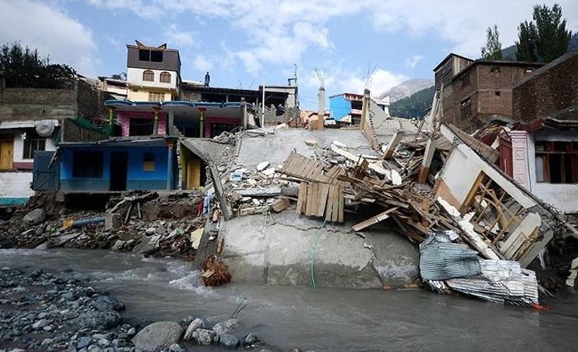 Pakistan'da muson yağmurları sebebiyle ölenlerin sayısı bin 396'ya çıktı