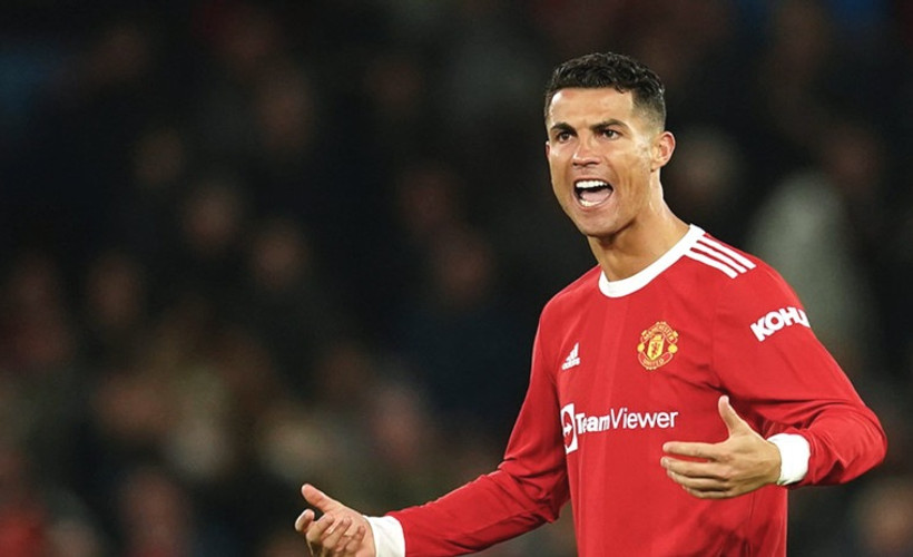 Manchester United'da 'Ronaldo gitsin' isyanı