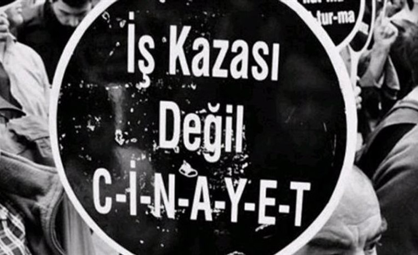 Kazada savrulan araç kaldırımda çalışan işçilere çarptı: 2 ağır yaralı