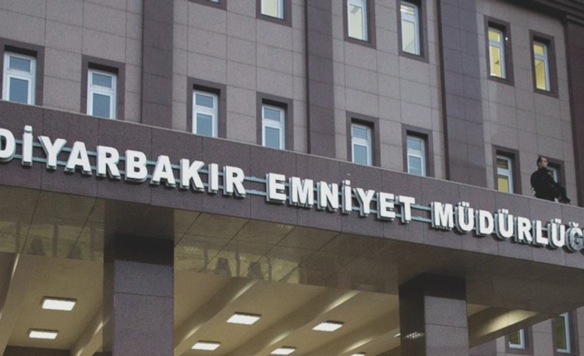 Köpekli işkence davasında, hakkında yakalama kararı olan polis bulunamıyor