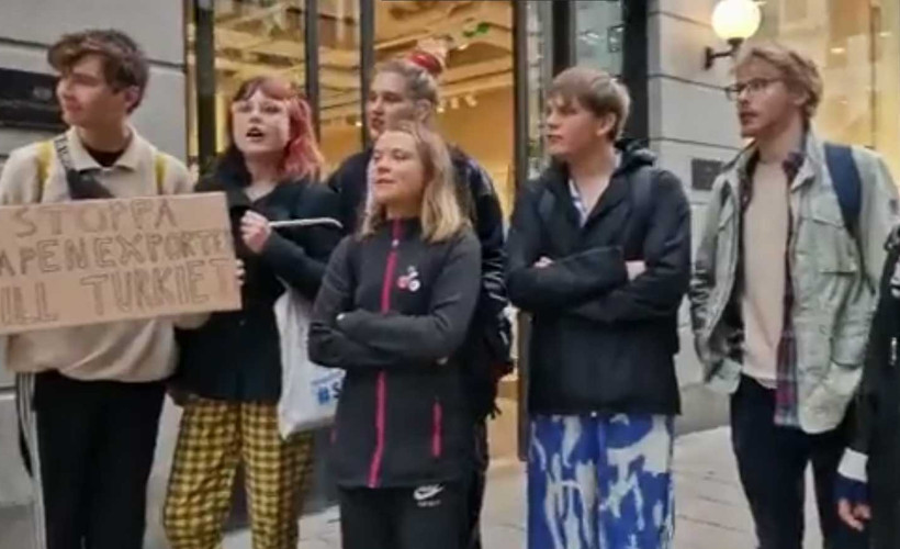 Greta Thunberg’den İsveç'teki Nagihan Akarsel eylemine destek