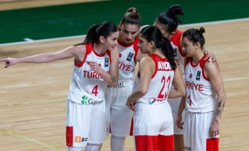 Türkiye, kadınlar basketbolunda dört sıra geriye düştü