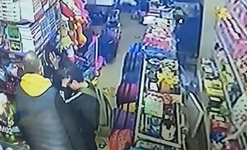 İstanbul'da iki çocuğu darp eden kırtasiyeci tutuklandı