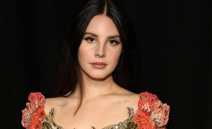 Lana Del Rey'in yayınlanmamış albümü ve kitabı çalındı