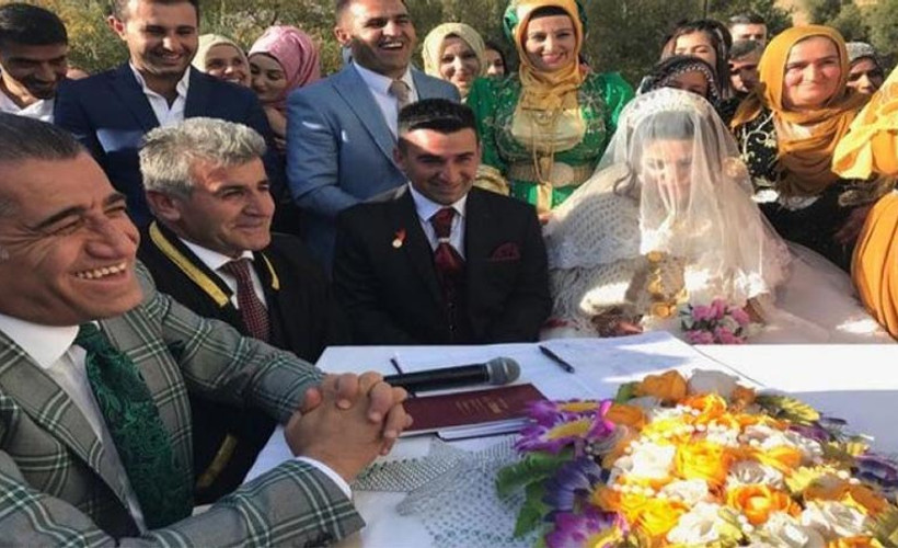 Yasa beklenmedi: Muhtar nikah kıydı