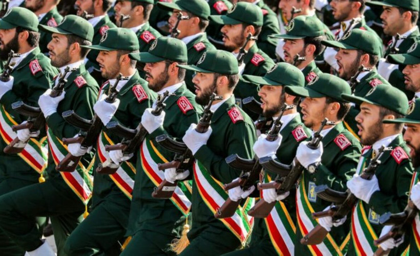 İran Devrim Muhafızları tehdit etti: 'Bugün ayaklanmanın son günü, sokağa çıkmayın!'