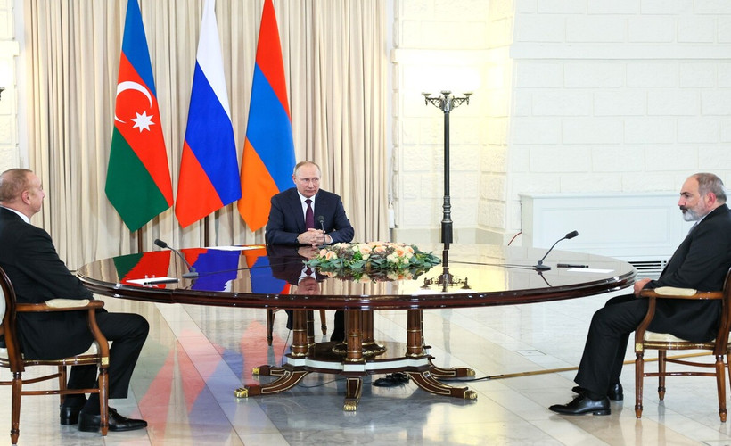 Paşinyan, Aliyev ile görüşme için tarih verdi
