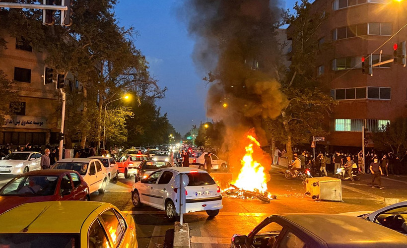 İran'da 2019 katliamı anılıyor: Onlarca kentte grev ve hükümet karşıtı eylemler