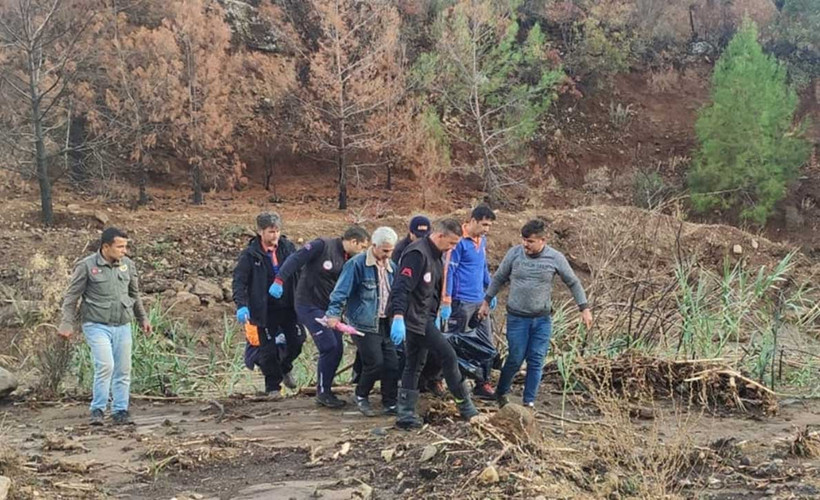 Mersin'de sel: Bir kişi öldü