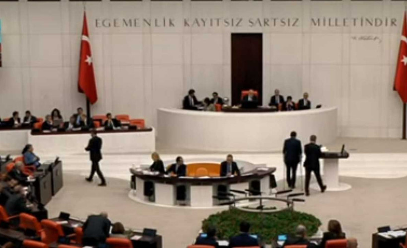 HDP’li Habip Eksik, koltuk değnekleriyle Meclis kürsüsünde