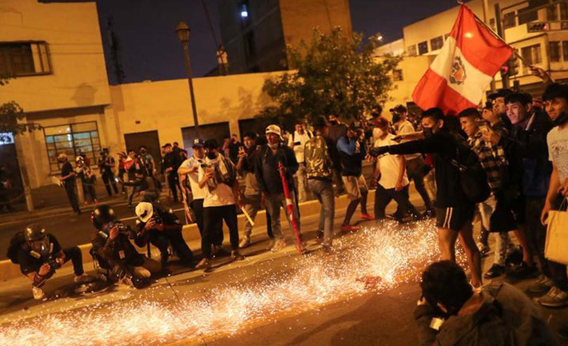 Peru'da Castillo yanlısı eylemler durulmuyor: 30 günlük OHAL ilan edildi