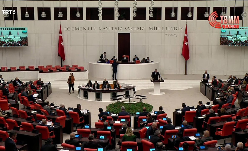 DEM Parti’li Temelli’den AKP’li Usta’ya: Kürt ‘kökenli’ değil, Kürt Milletvekilleri
