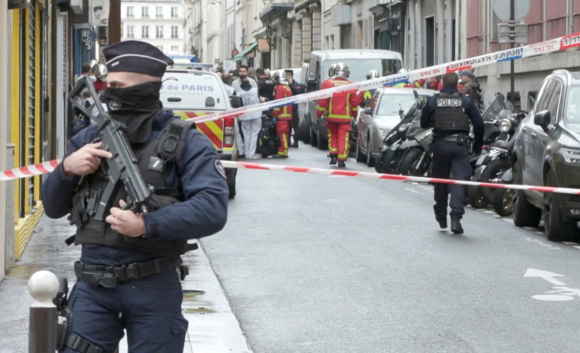 İddia: Paris'te Kürt merkezine saldıran şüpheli 'eski SADAT'çıyım' dedi