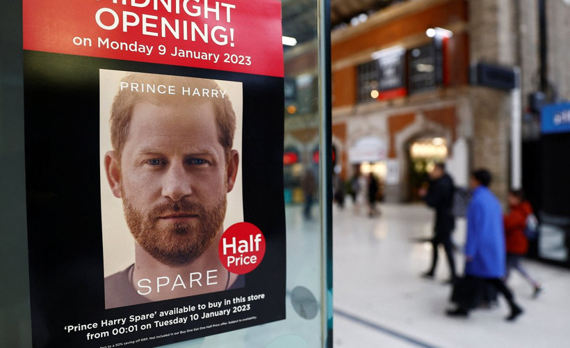 Prens Harry: Kraliyet ailesinin bazı üyeleri tabloid basın şeytanıyla aynı yatağa girdi