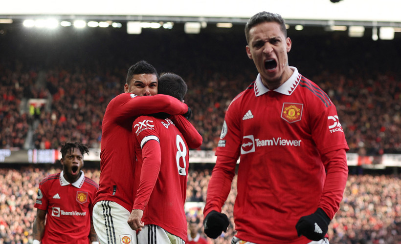 Manchester United derbide geriden gelip kazandı