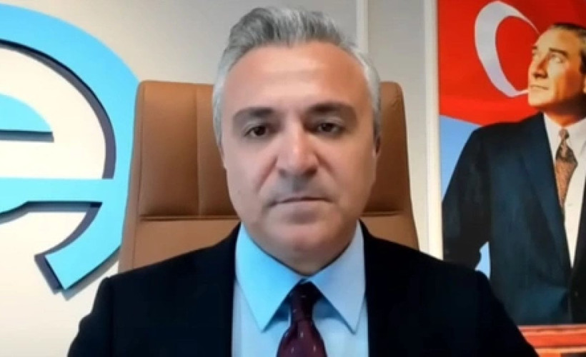 Özgür Erdursun'dan EYT uyarısı: Acil önlem alınmazsa yüzbinler SGK'lerin önünde kuyruk olur