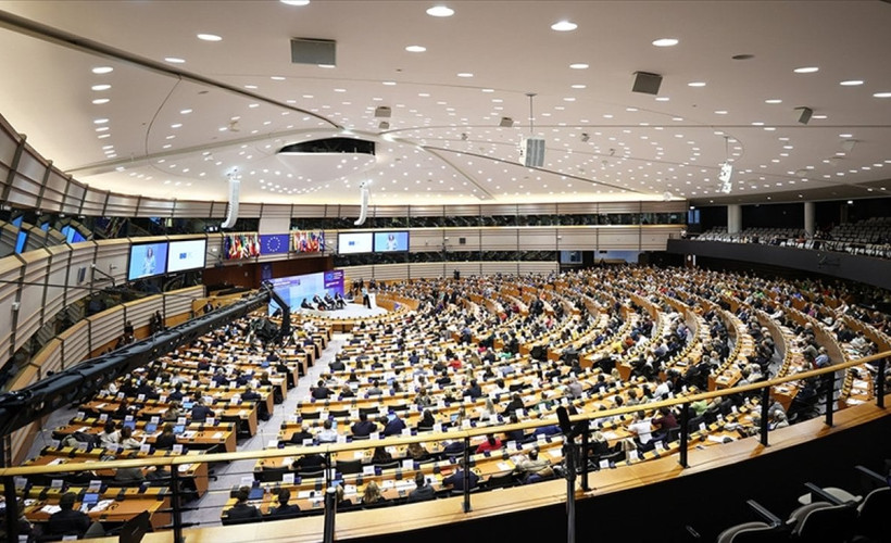 AP'de yolsuzluktan tutuklanan Eva Kaili'nin yerine yeni başkan yardımcısı seçildi