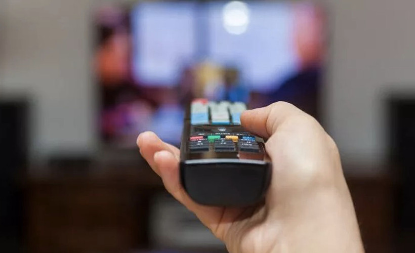 27 Ocak Cuma TV yayın akışı: Hangi kanalda ne var, günün filmleri ve dizileri neler?