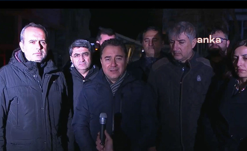 Babacan: Türkiye’nin bu travmayı atlatması, bu enkazı kaldırması çok uzun sürecek