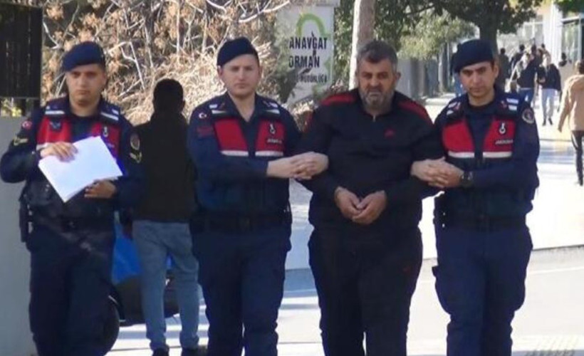 Hatay’da yıkılan binanın müteahhidi ‘depremzede’ olarak kaldığı otelde yakalandı