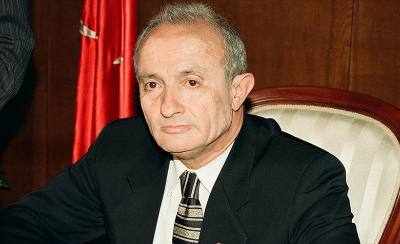 Vural Savaş vefat etti